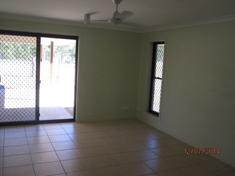 13 Dickson St, Mount Perry QLD 4671