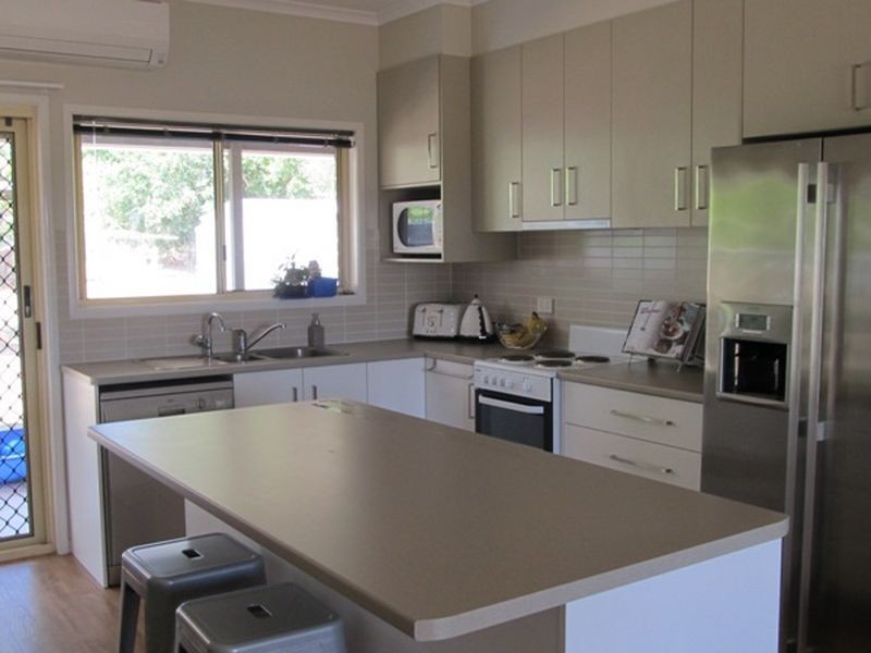 39 Arthur St, Gayndah QLD 4625