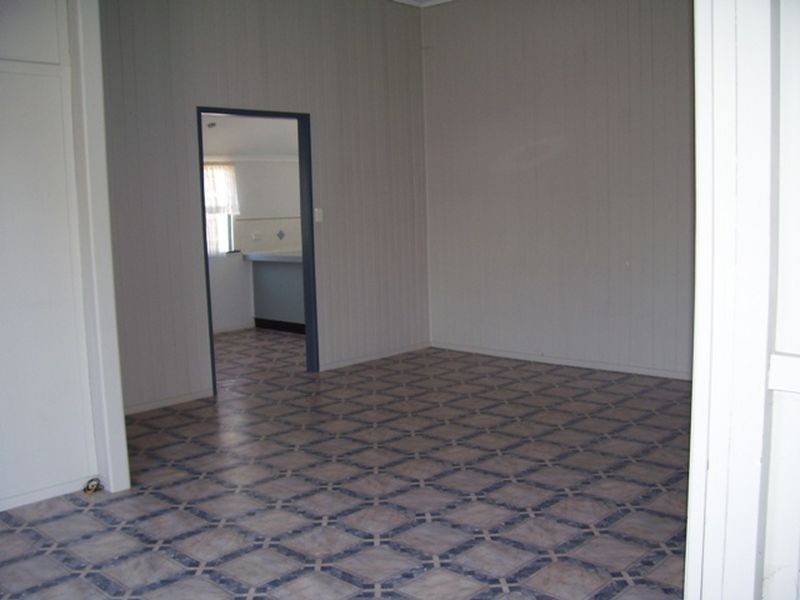 3 Bridge Street, Gayndah QLD 4625