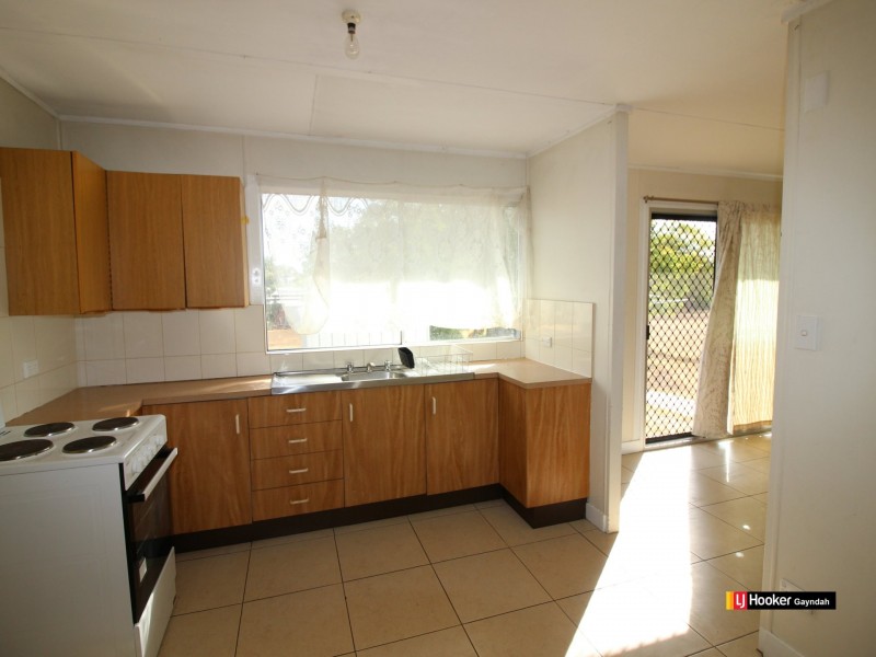 8 Carey Street, Gayndah QLD 4625