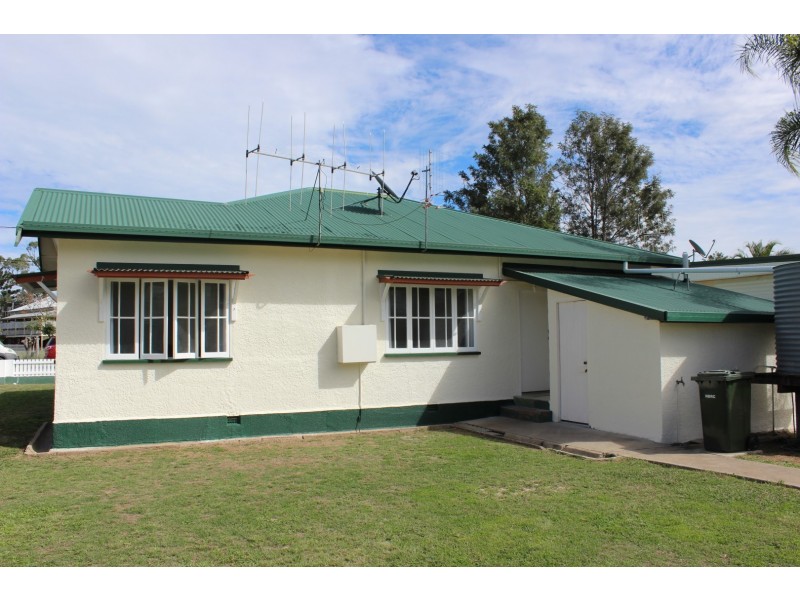 10 Walker Street, Gayndah QLD 4625