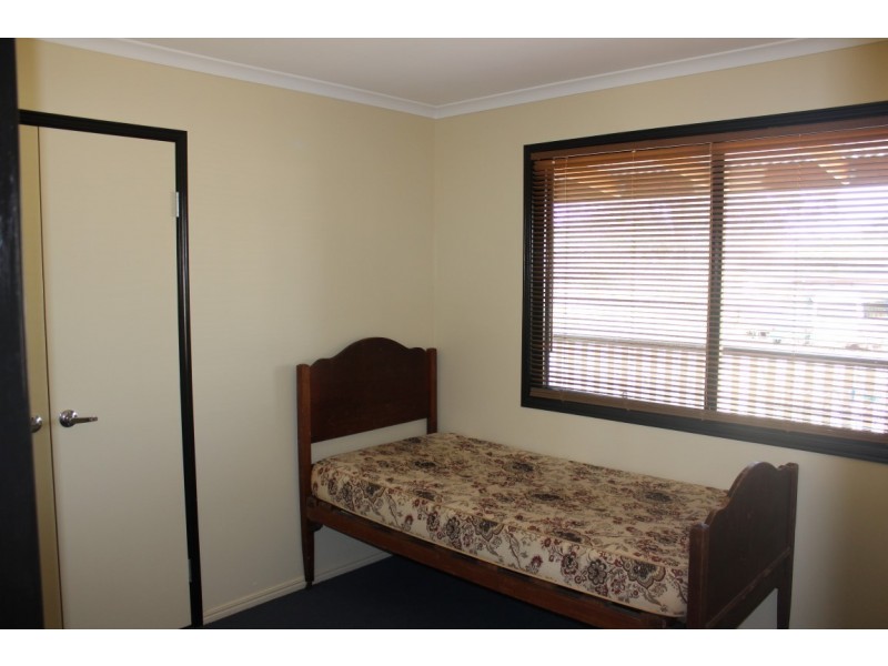 8 Leggett St, Gayndah QLD 4625