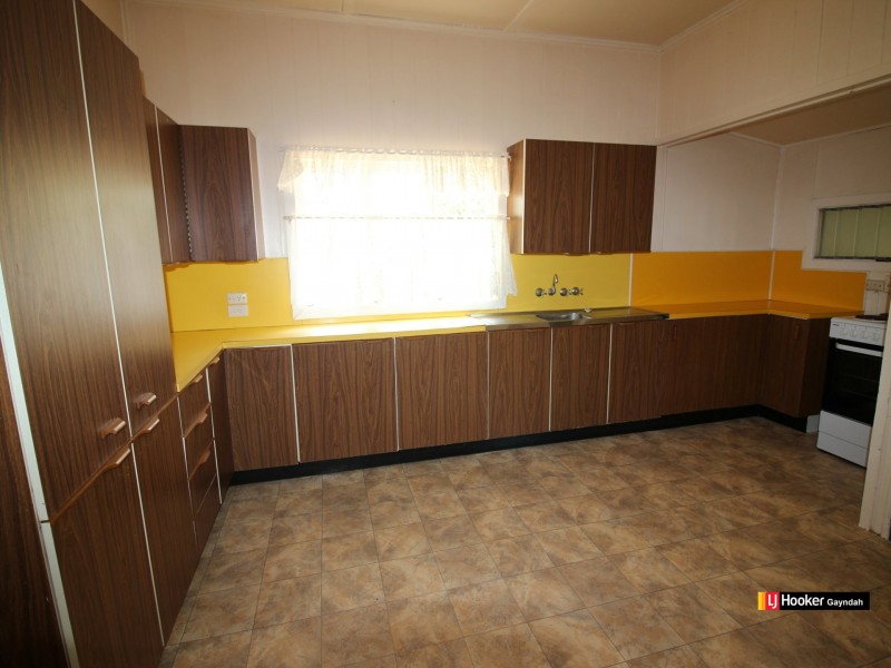 24 Bamboo Street, Gayndah QLD 4625