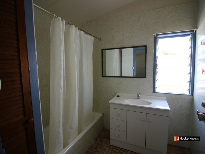 24 Bamboo Street, Gayndah QLD 4625