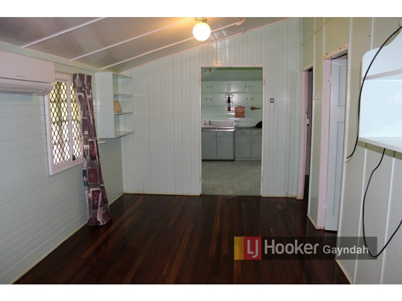 11 Arthur St, Gayndah QLD 4625