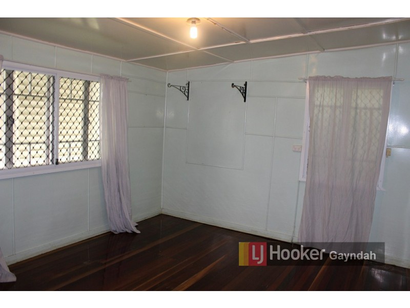 11 Arthur St, Gayndah QLD 4625