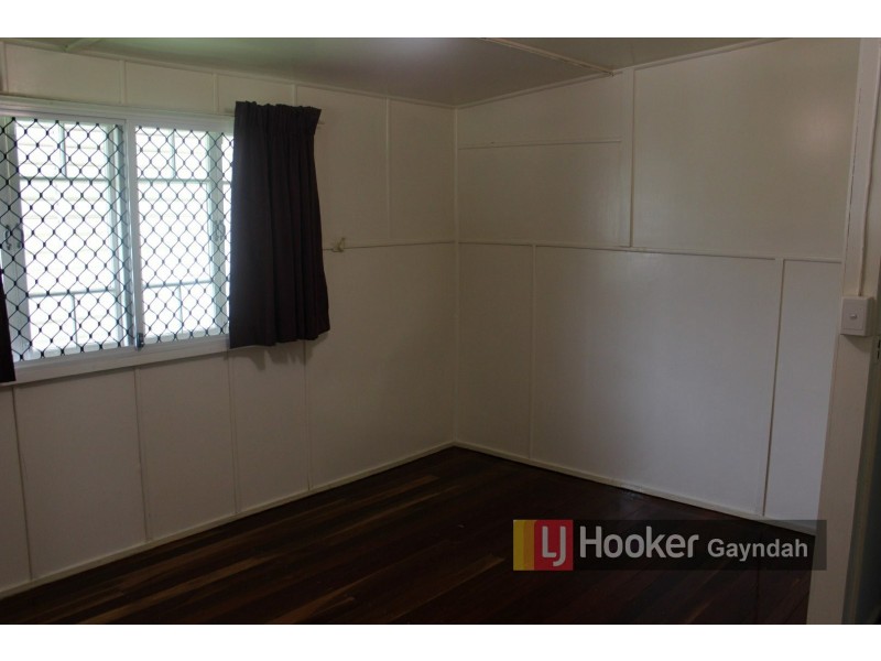 11 Arthur St, Gayndah QLD 4625