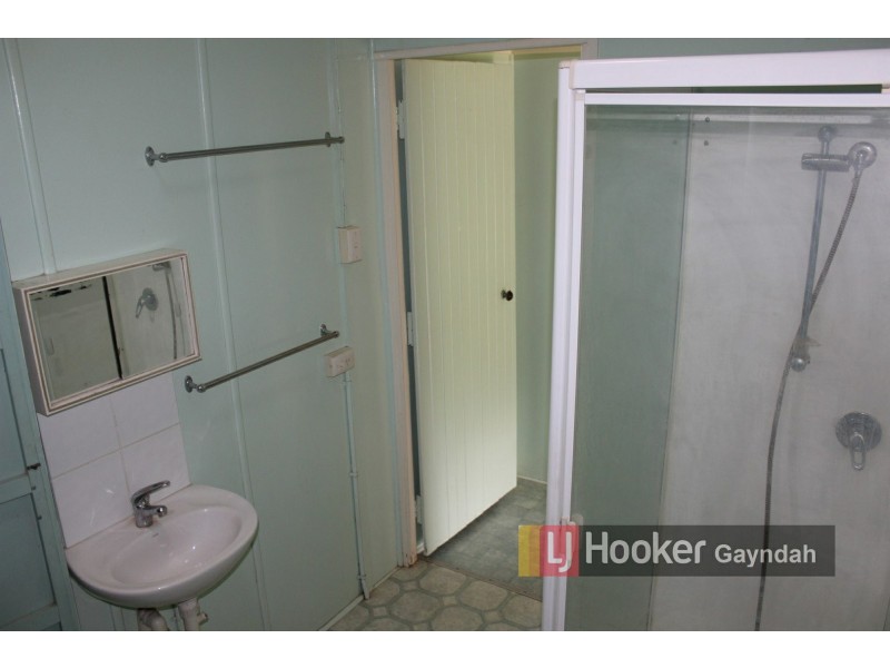 11 Arthur St, Gayndah QLD 4625