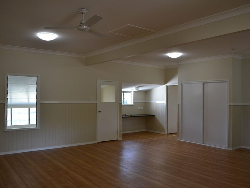 8 Old Nanango Rd, Gayndah QLD 4625