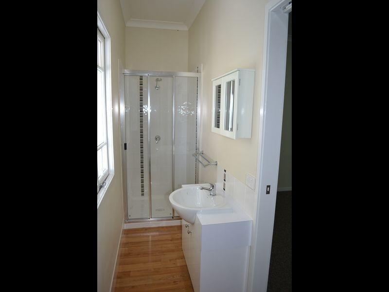 8 Old Nanango Rd, Gayndah QLD 4625