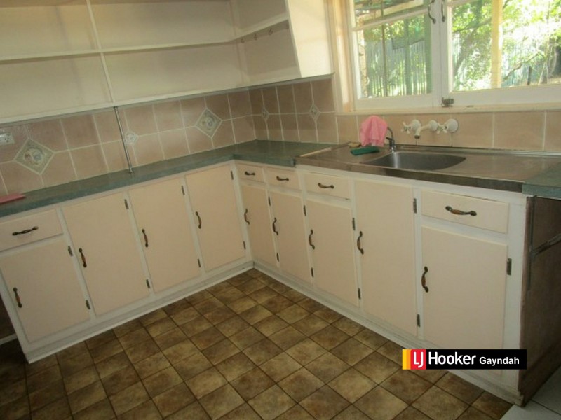 6 Tableland Rd, Gayndah QLD 4625