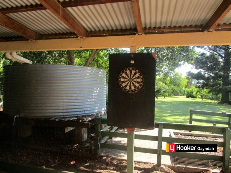 6 Tableland Rd, Gayndah QLD 4625