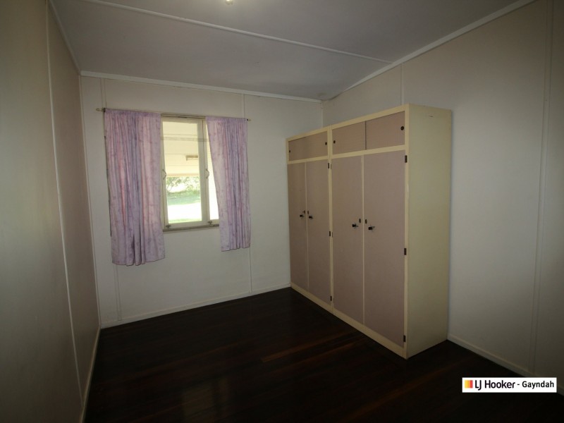 59 Barrow St, Gayndah QLD 4625