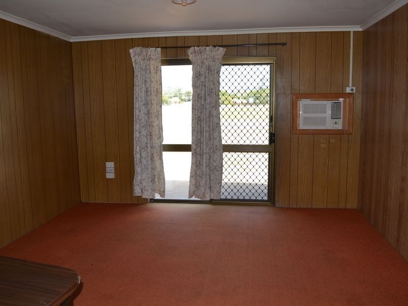 2/32 Barrow St, Gayndah QLD 4625