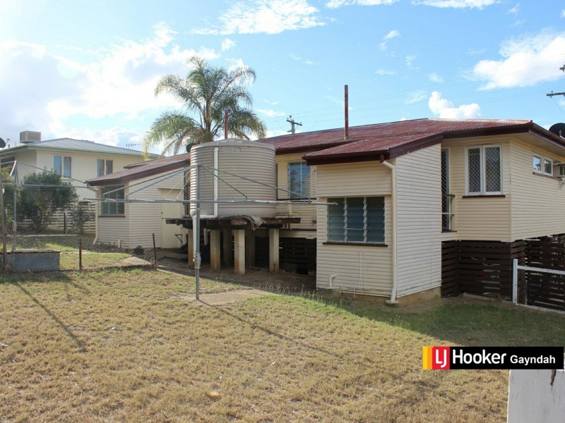 98a Porter St, Gayndah QLD 4625