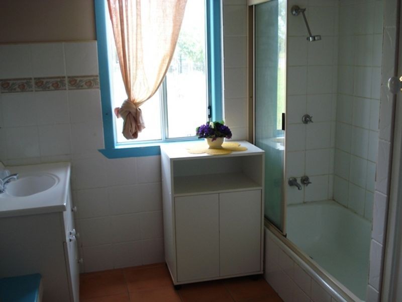 10 Carey St, Gayndah QLD 4625