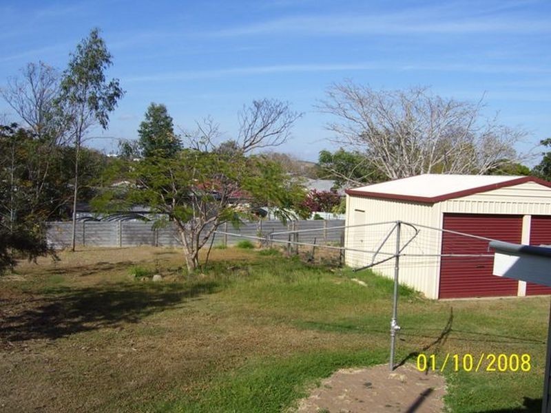 10 Carey St, Gayndah QLD 4625