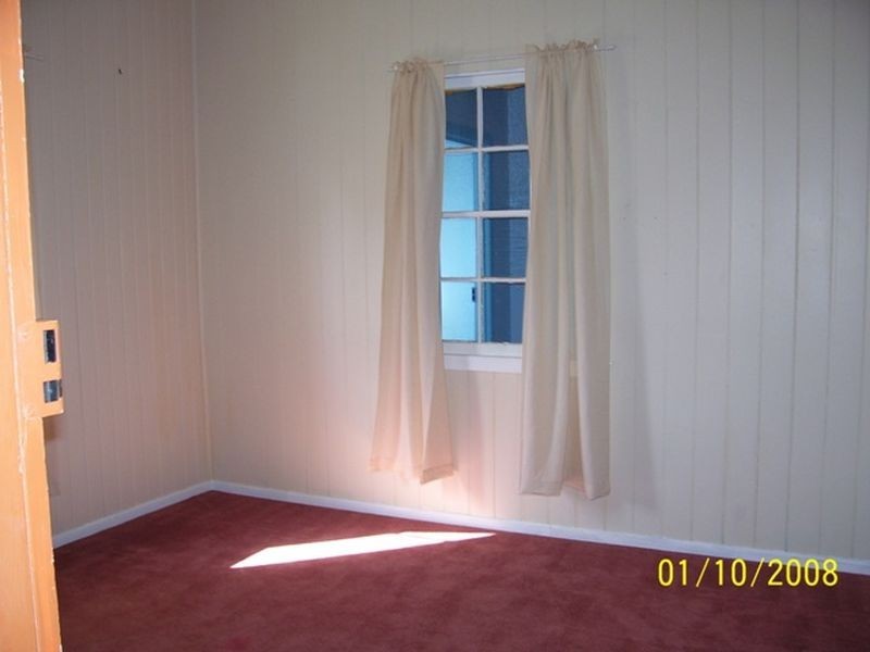 10 Carey St, Gayndah QLD 4625