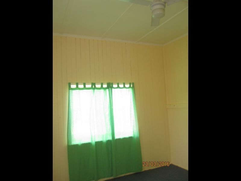8 Pings Lane, Gayndah QLD 4625