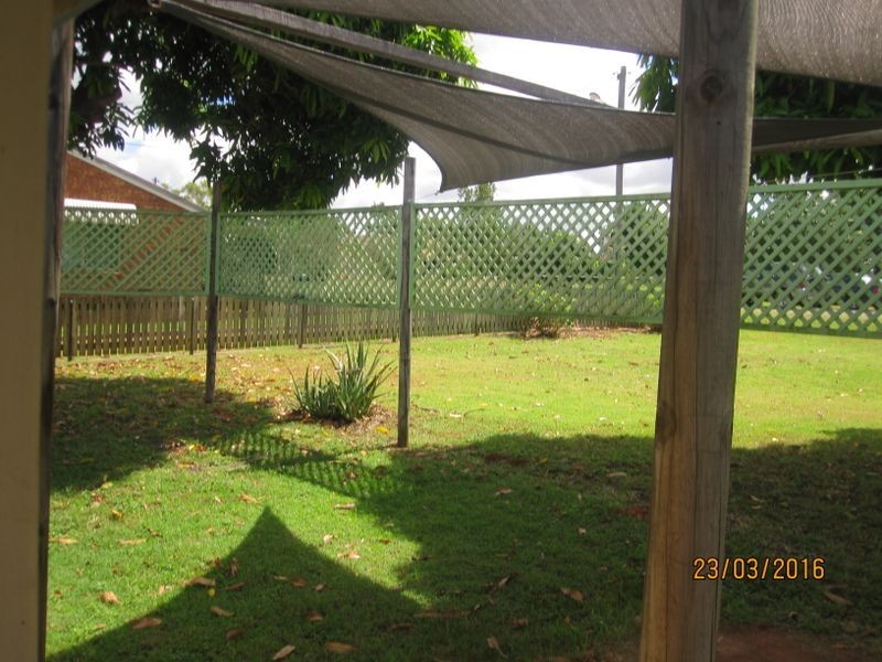 8 Pings Lane, Gayndah QLD 4625