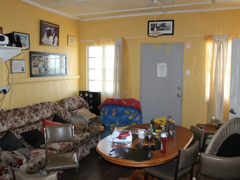 1 Stockman Street, Eidsvold QLD 4627