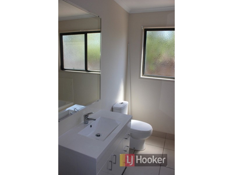 14 Boorunbeh St, Gayndah QLD 4625