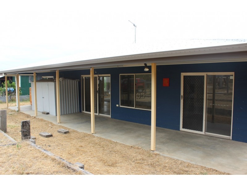 43 Oxford Street, Gayndah QLD 4625