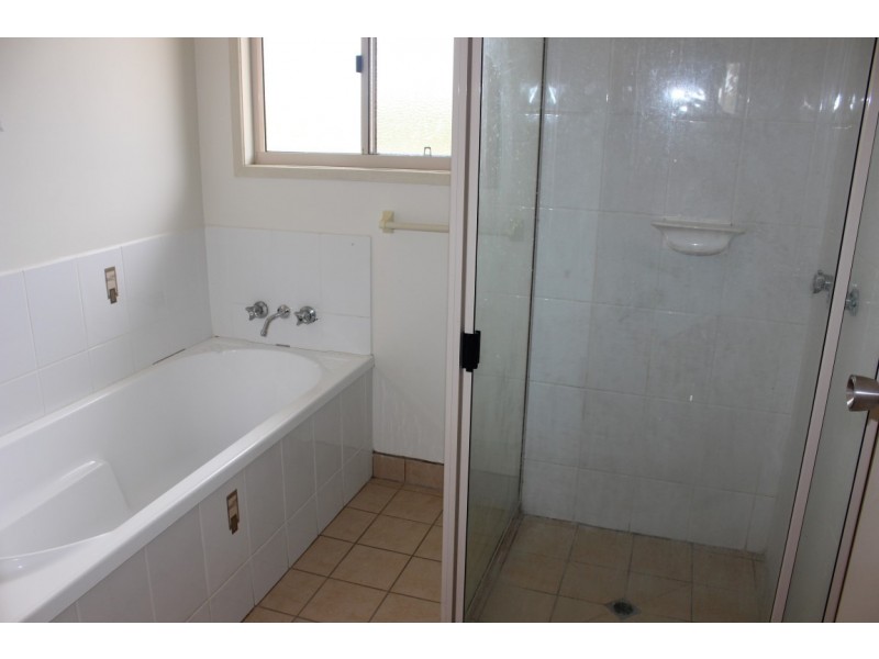 43 Oxford Street, Gayndah QLD 4625