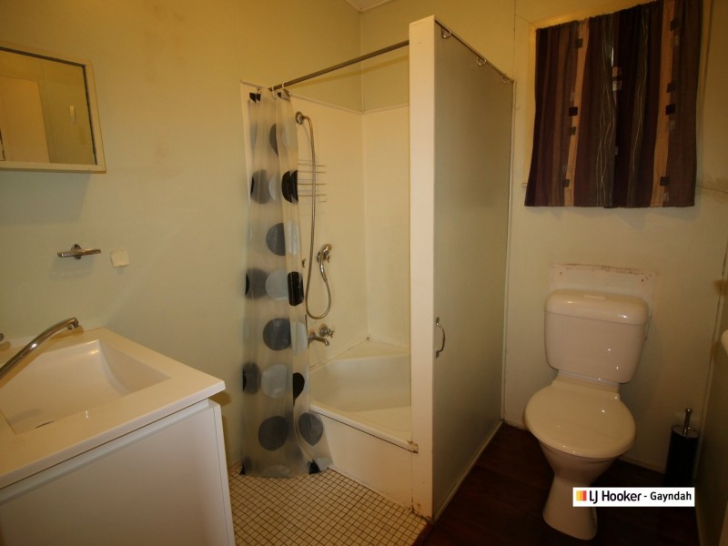 37b Warton Street, Gayndah QLD 4625