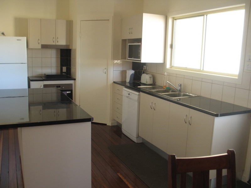 3 Evans Street, Mount Perry QLD 4671