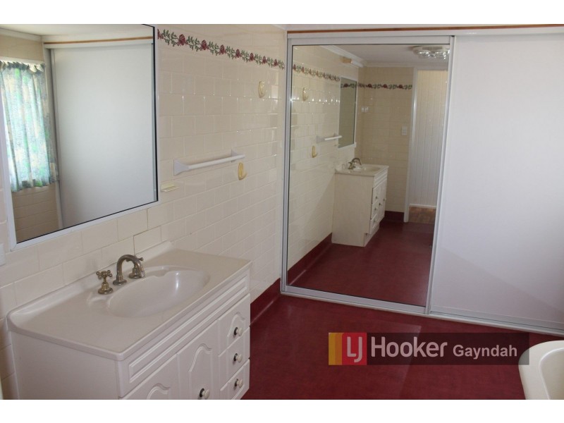 4 Porter Street, Gayndah QLD 4625