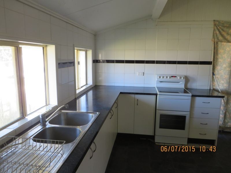 87 Meson St, Gayndah QLD 4625