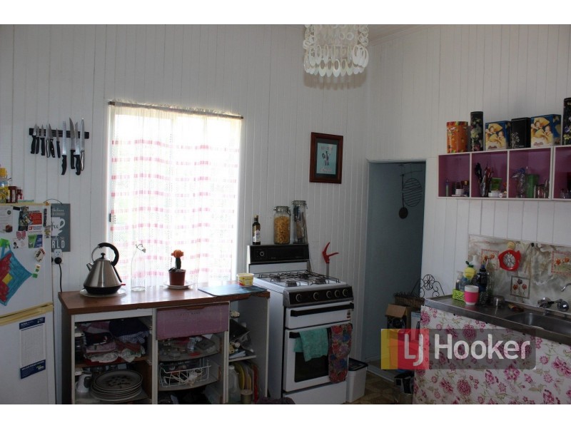 28 Pineapple Street, Gayndah QLD 4625