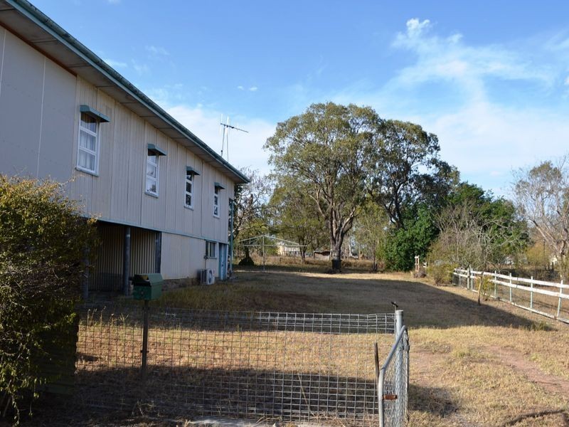 8 Dalgangal Rd, Gayndah QLD 4625