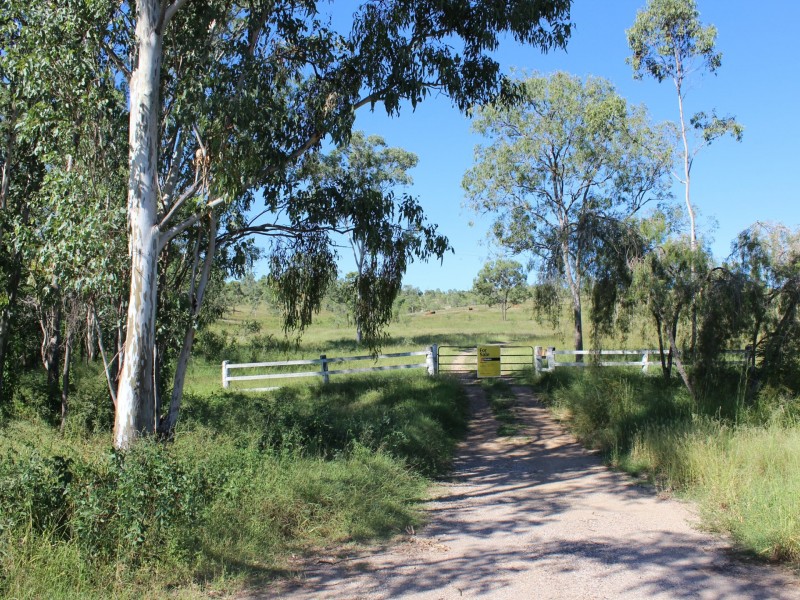 16302 Burnett Highway, Gayndah QLD 4625