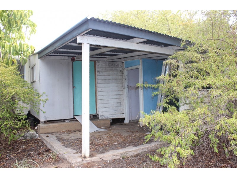 4 Stockman Street, Eidsvold QLD 4627