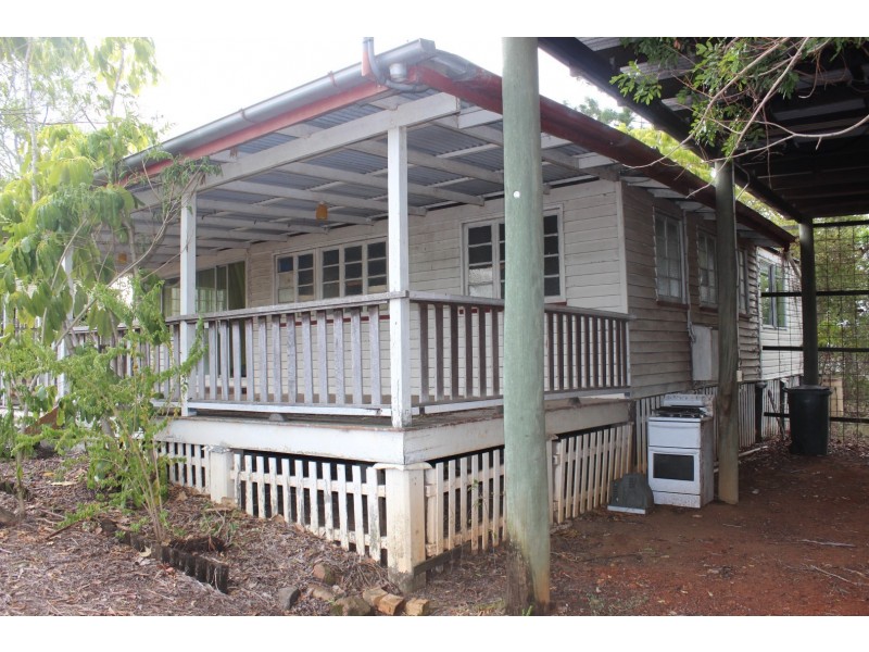 4 Stockman Street, Eidsvold QLD 4627