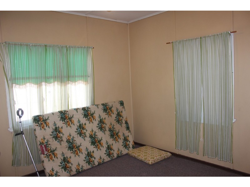 64 Meson Street, Gayndah QLD 4625