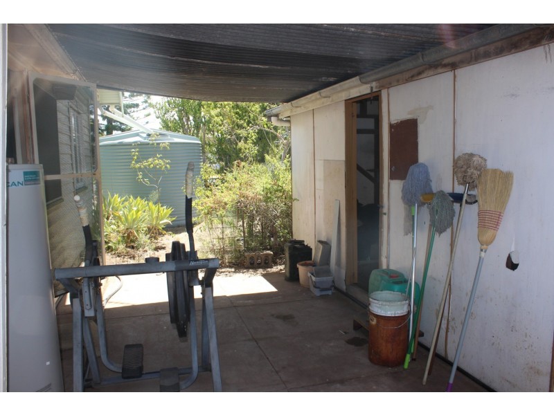 64 Meson Street, Gayndah QLD 4625