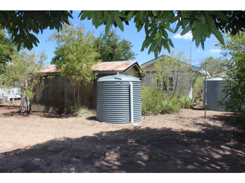 64 Meson Street, Gayndah QLD 4625