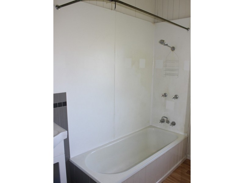 30 Barrow Street, Gayndah QLD 4625
