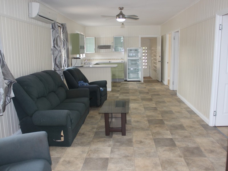 16 Bamboo Street, Gayndah QLD 4625