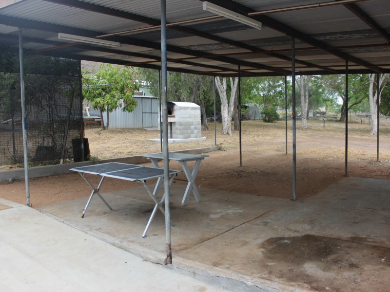 16 Bamboo Street, Gayndah QLD 4625