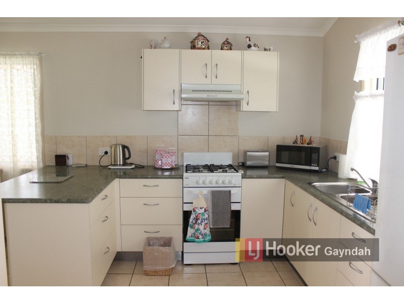 39 Heusman Street, Mount Perry QLD 4671