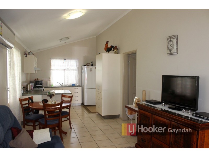 39 Heusman Street, Mount Perry QLD 4671