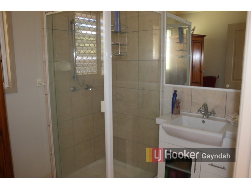 39 Heusman Street, Mount Perry QLD 4671