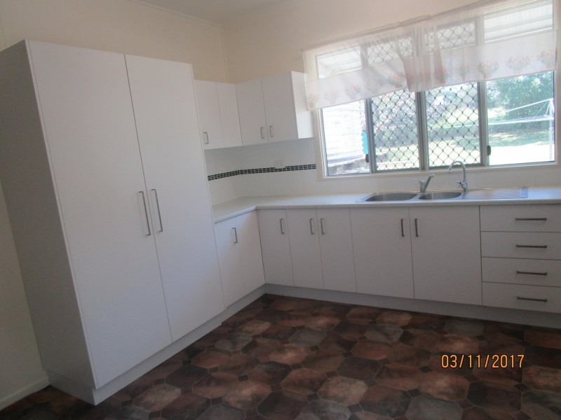 11 Boyd  Street, Gayndah QLD 4625