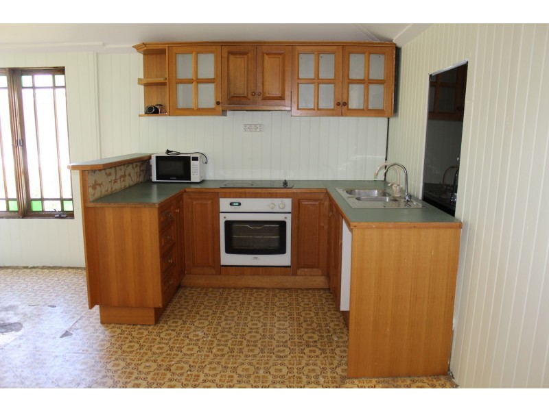 52 Boyd Street, Gayndah QLD 4625