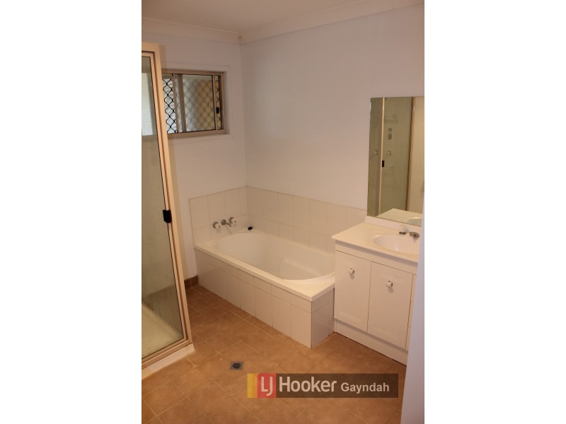 87 Porter Street, Gayndah QLD 4625