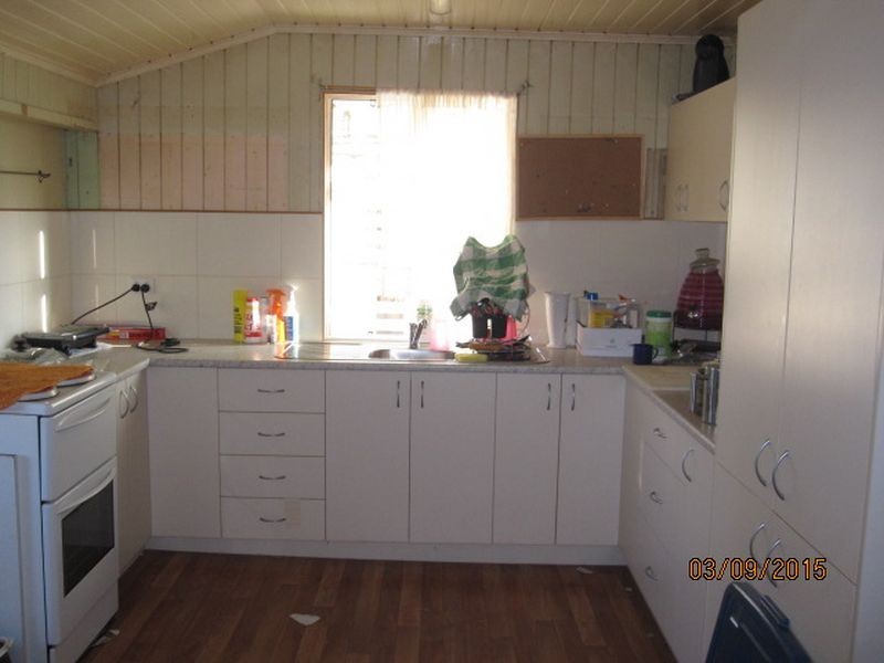 15 Pineapple St, Gayndah QLD 4625